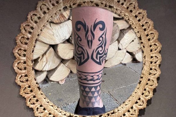 ♂ Maori with aries zodiac sign tattoo